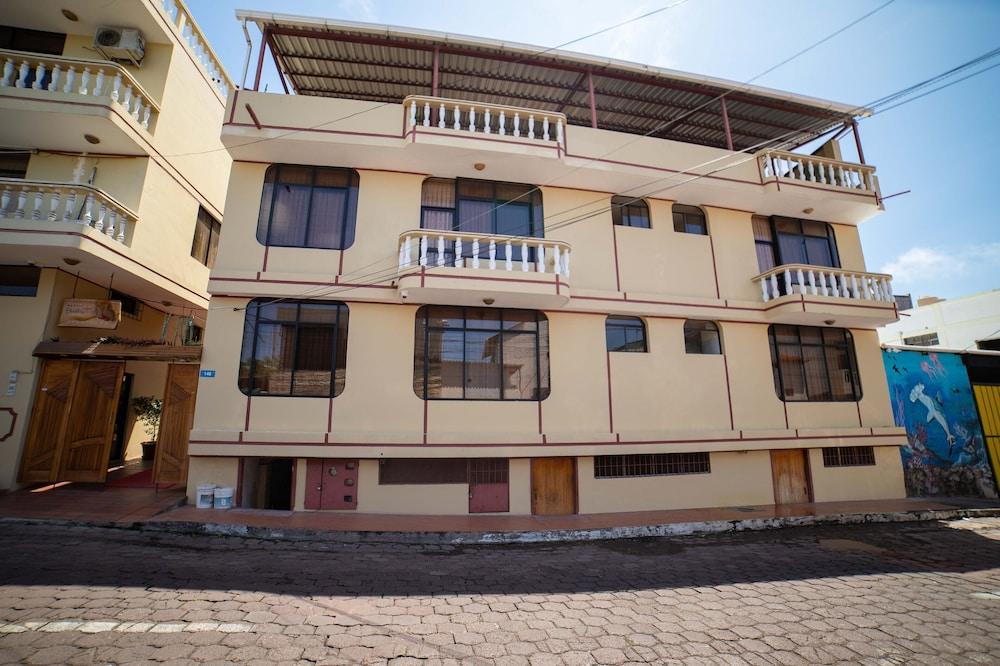 Hotel Red Booby Puerto Ayora  Exterior foto